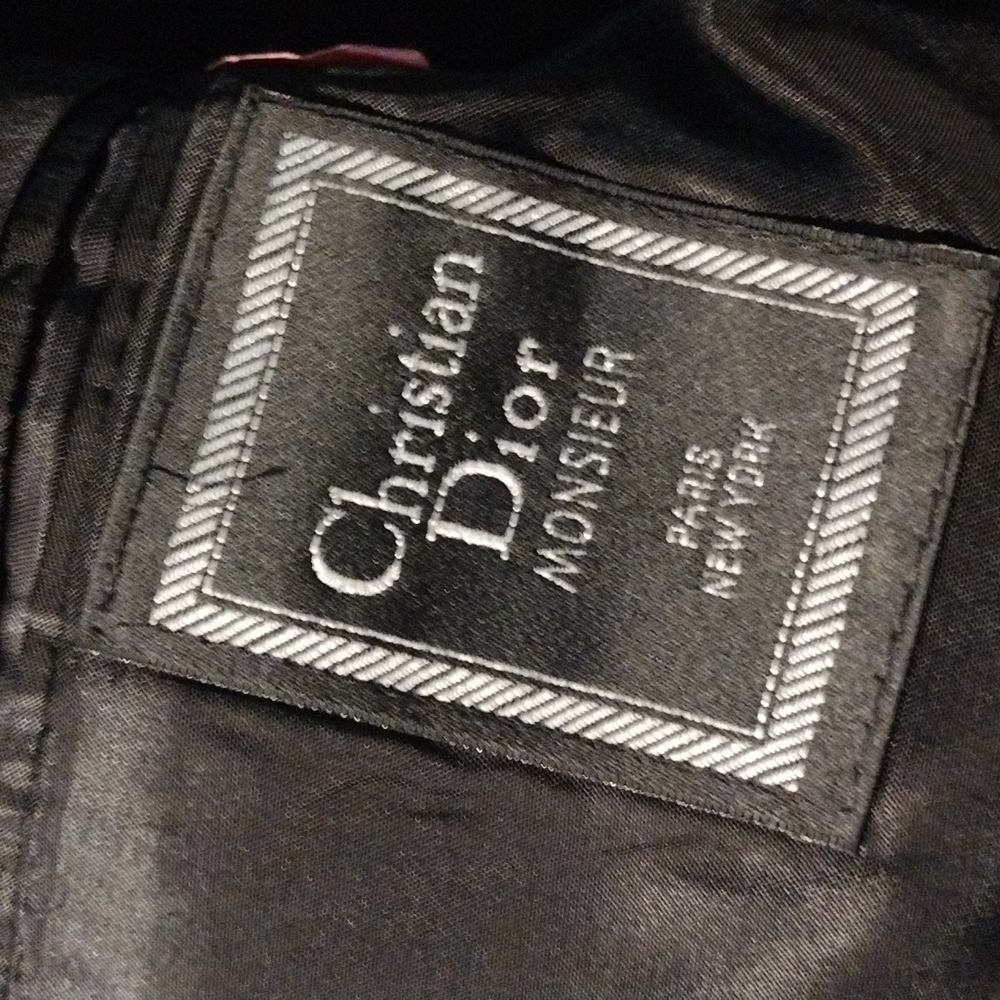 Christian door suit